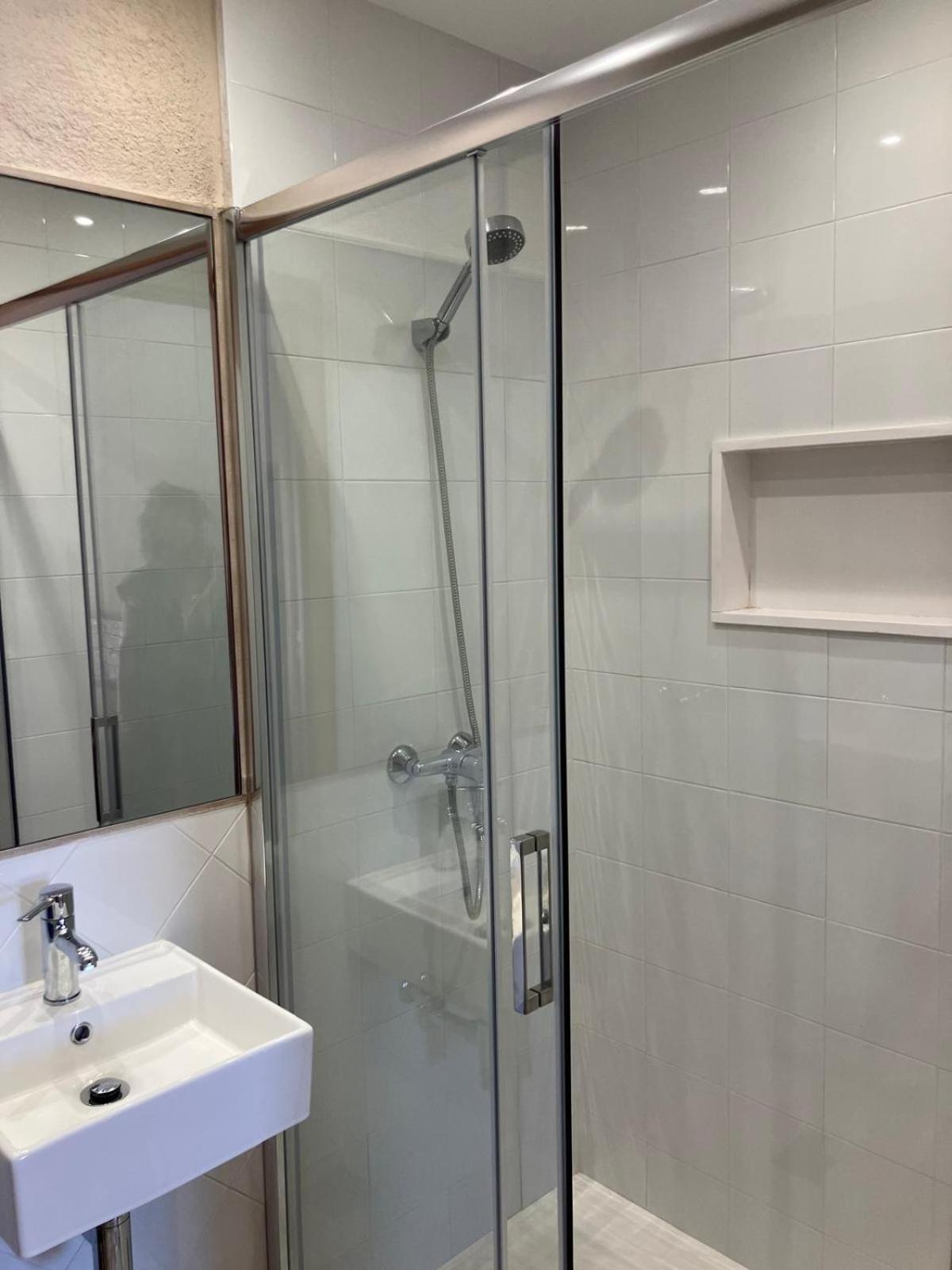 With Private Pool And Garden Apartment *